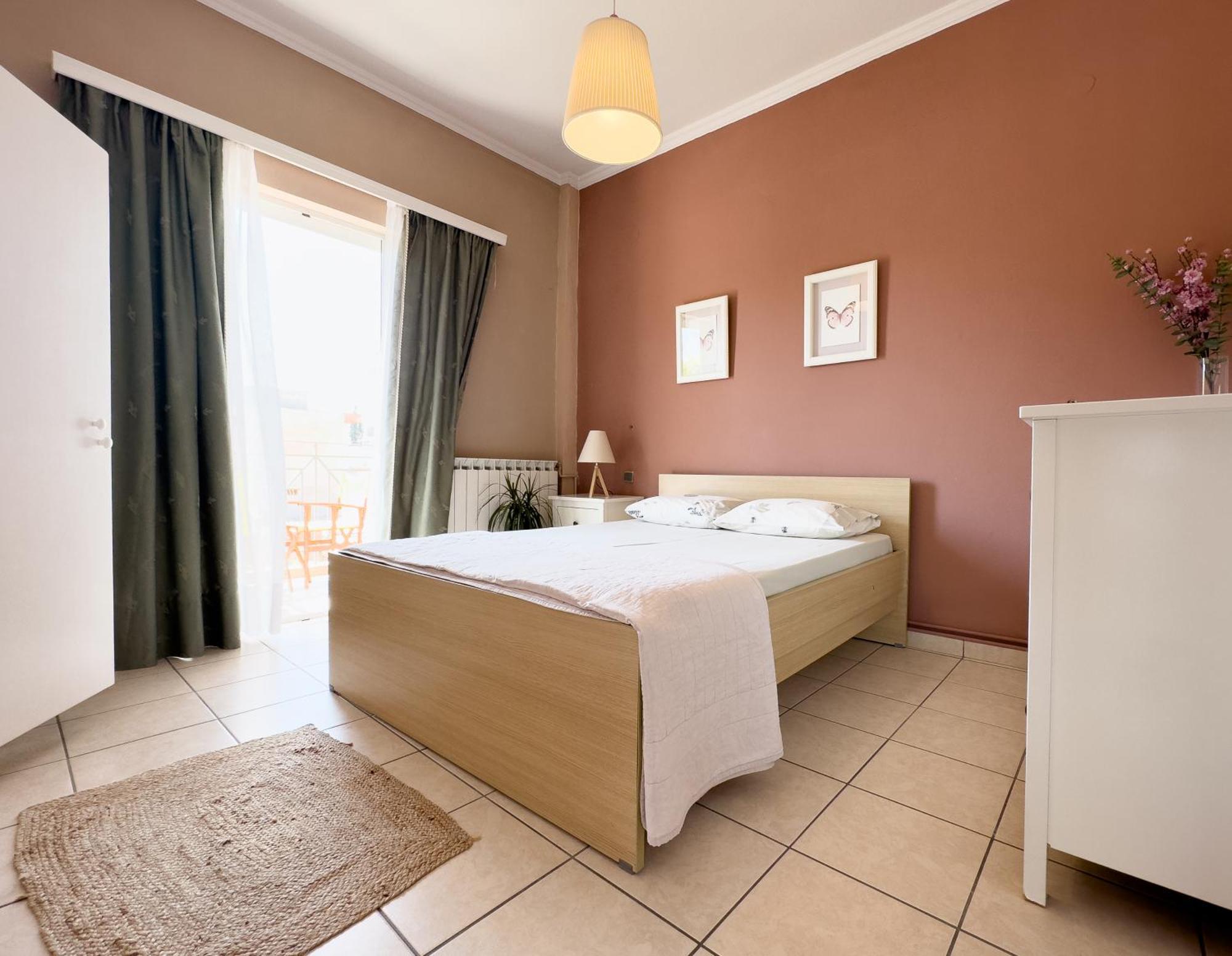 Spacious & Bright Flat With Balcony Lávrion Exterior foto