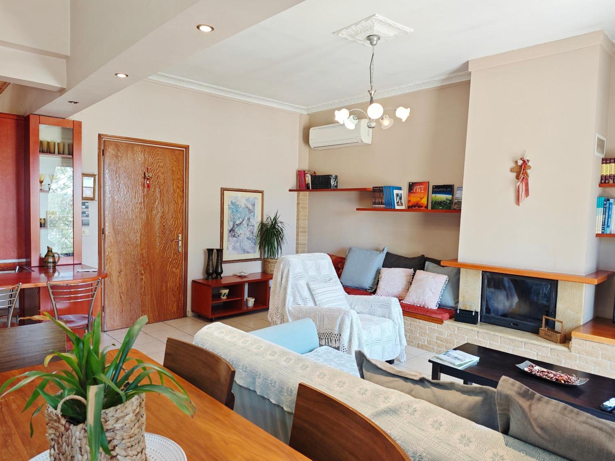 Spacious & Bright Flat With Balcony Lávrion Exterior foto